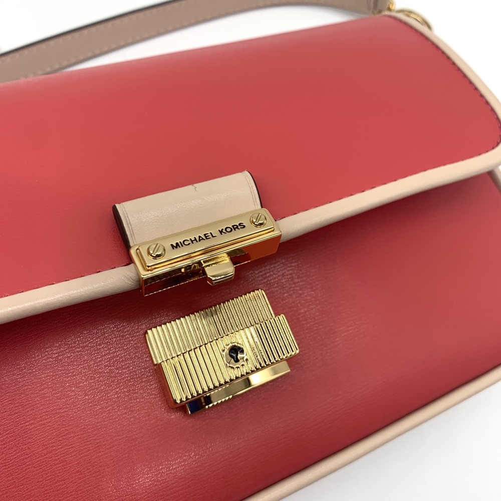 Michael Kors Bradshaw Shoulder Bag - Picture 6 of 12
